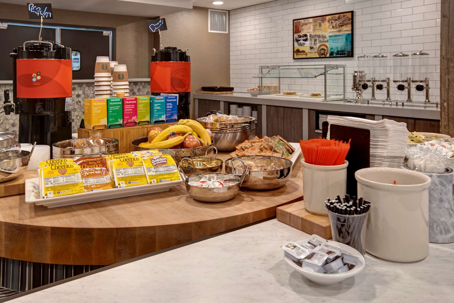 Фото Embassy Suites by Hilton Rockford Riverfront