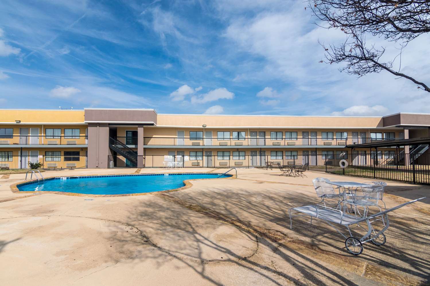 Фото Rodeway Inn Arlington