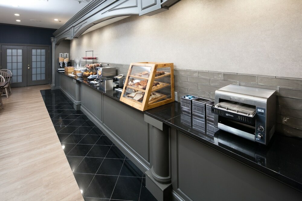 Фото Holiday Inn Express Atlanta Airport - North