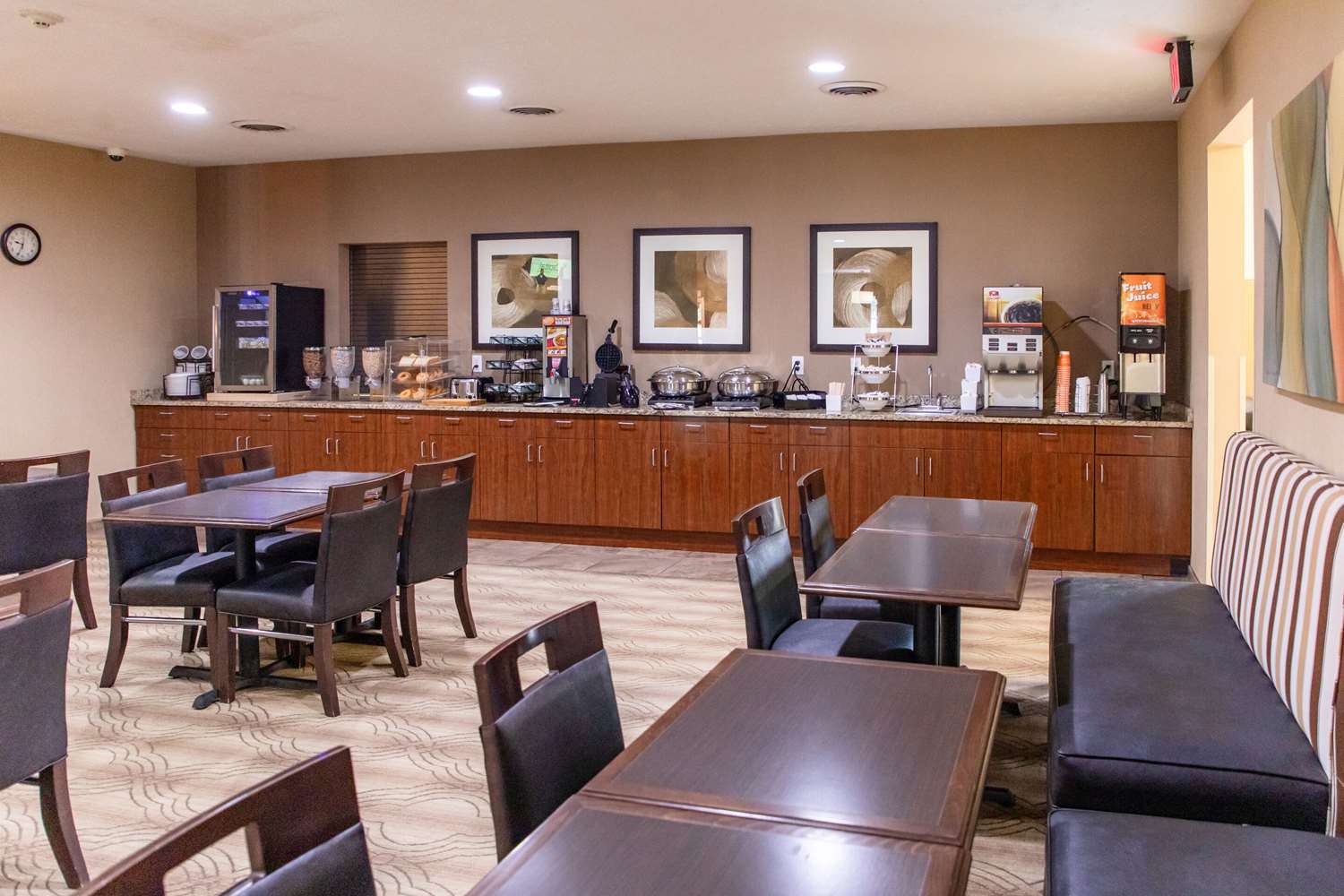 Фото Mainstay Suites Fargo