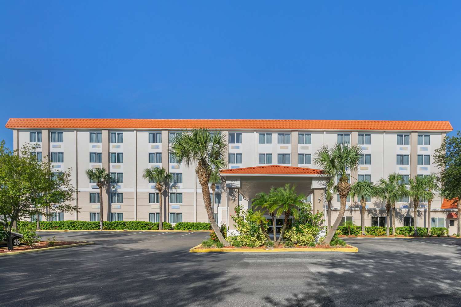 Фото Comfort Inn St Petersburg North