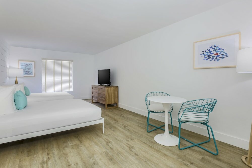 Фото Fisher Inn Resort & Marina