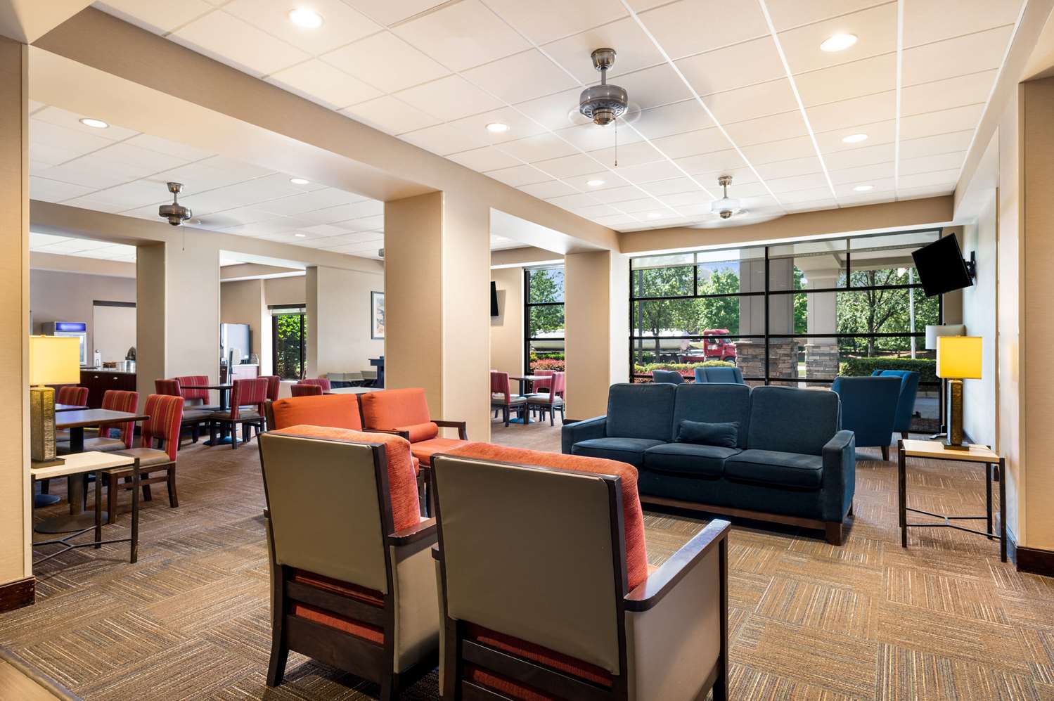 Фото Comfort Suites Northlake