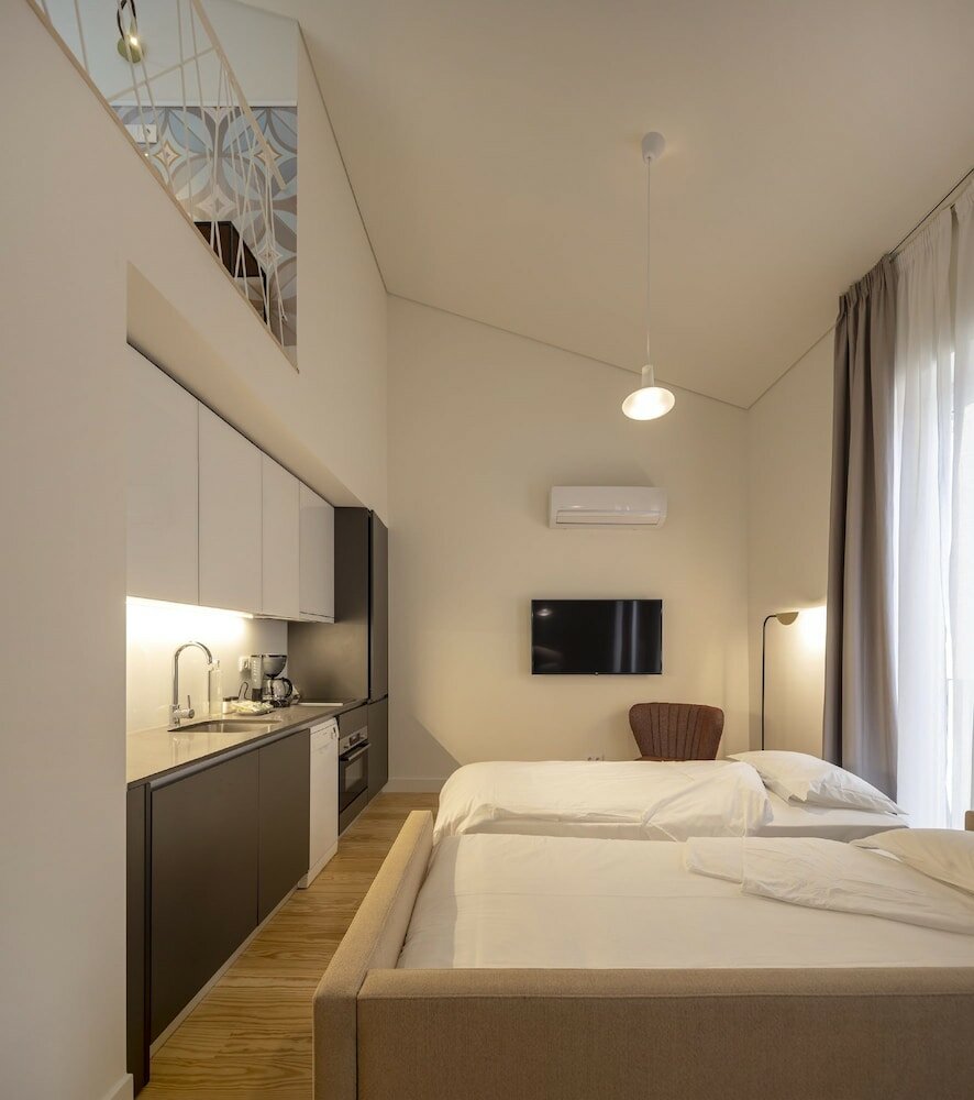 Фото Lisbon Serviced Apartments Santos