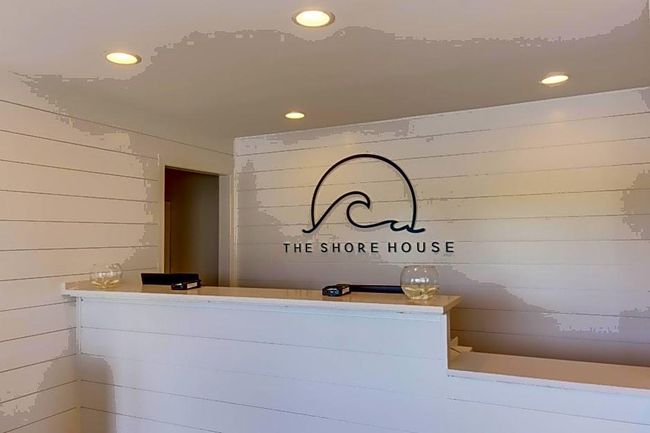 Фото Bedtime Inn & Suites