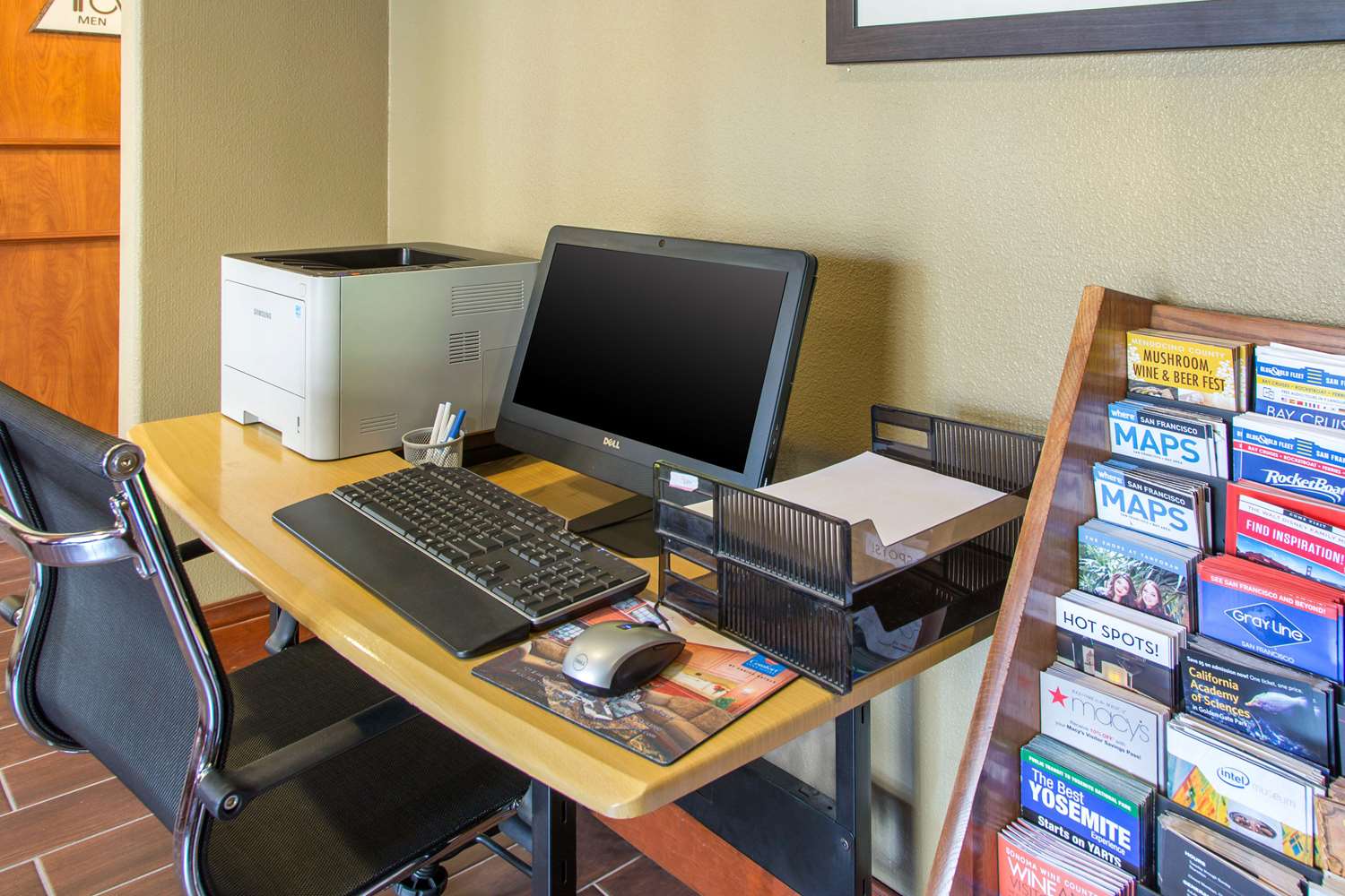 Фото Comfort Inn and Suites San Francisco Airport North