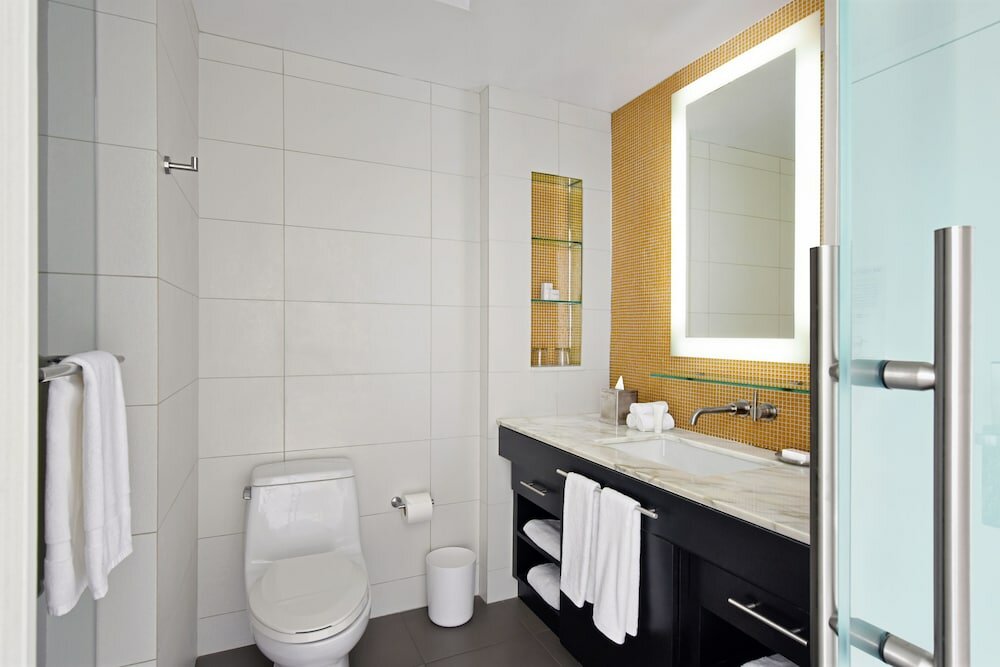 Фото Hotel Breakwater South Beach