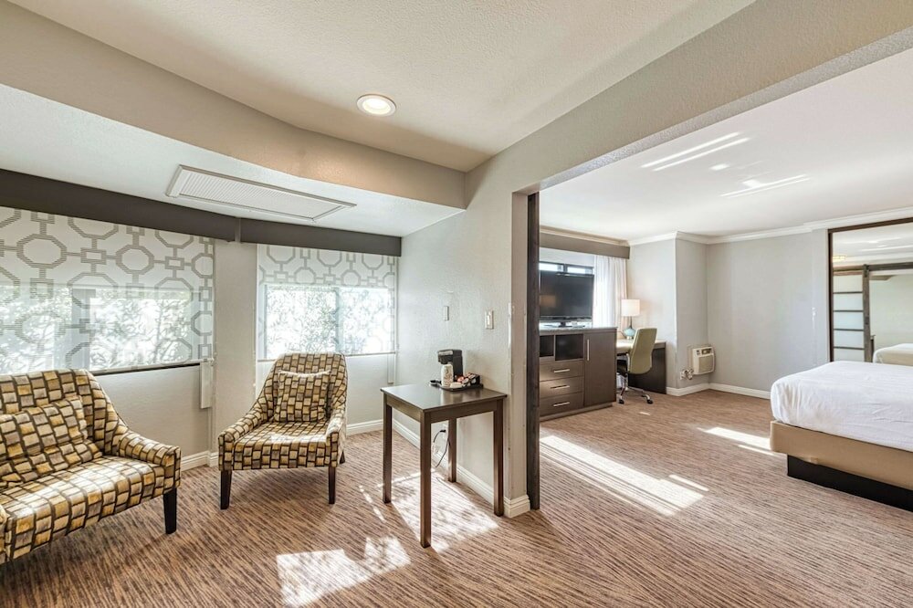 Фото Amanzi Hotel, Ascend Hotel Collection