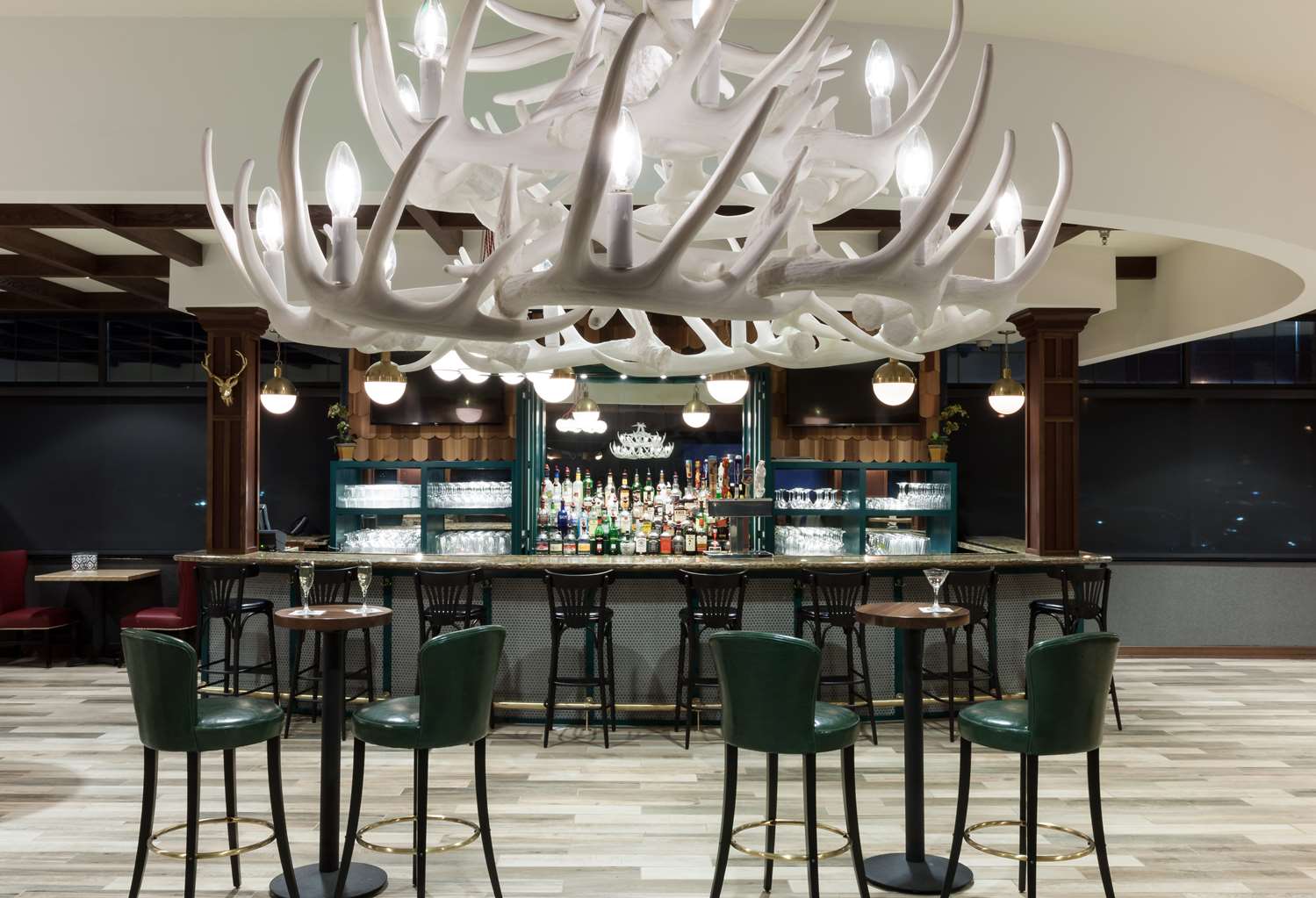 Фото Embassy Suites Anchorage