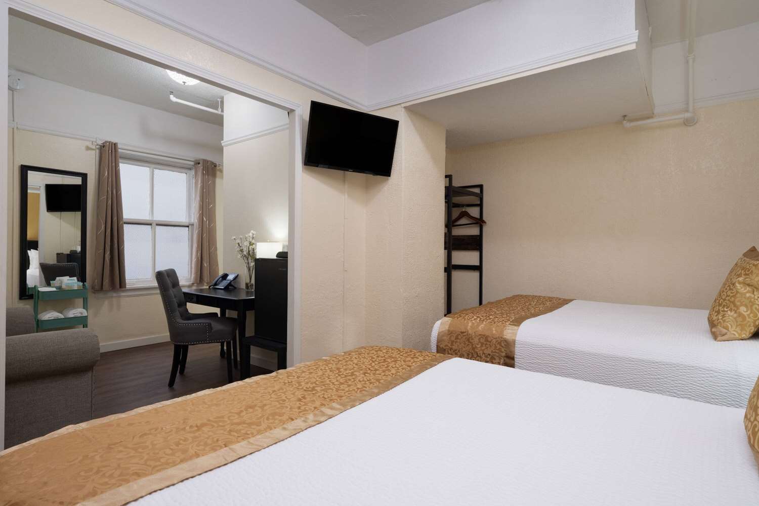 Фото Gilmore Hotel, Trademark Collection by Wyndham