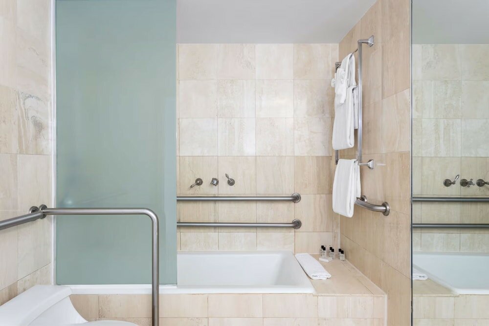 Фото The Astor by LuxUrban, Trademark Collection by Wyndham