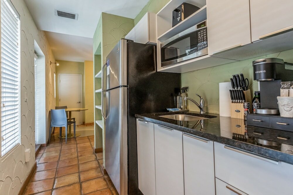 Фото Kasa El Paseo Miami Beach