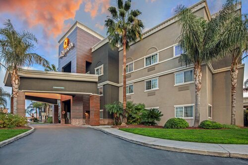 Гостиница La Quinta Inn & Suites by Wyndham Modesto Salida в Модесто