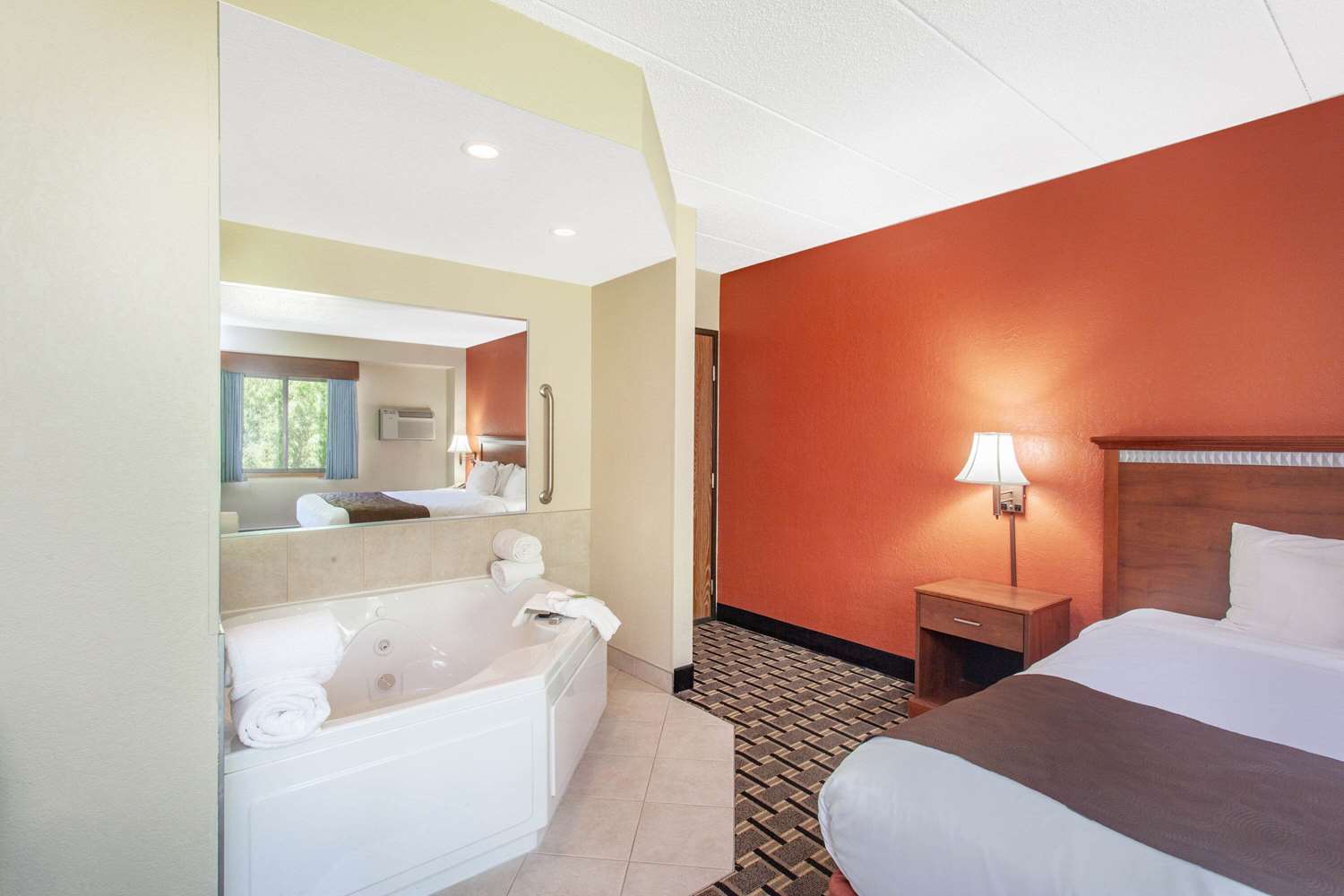 Фото AmericInn by Wyndham Cloquet