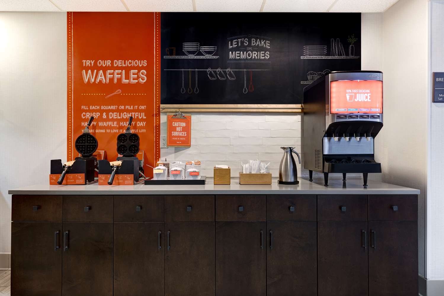 Фото Hampton Inn & Suites Tulare