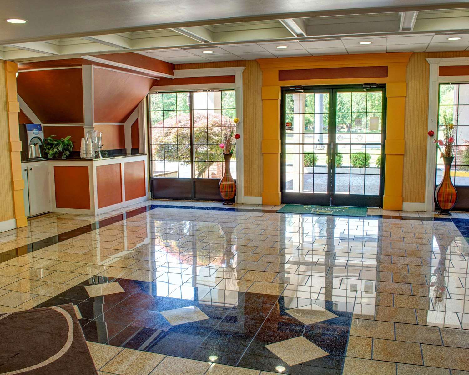 Фото Quality Inn North