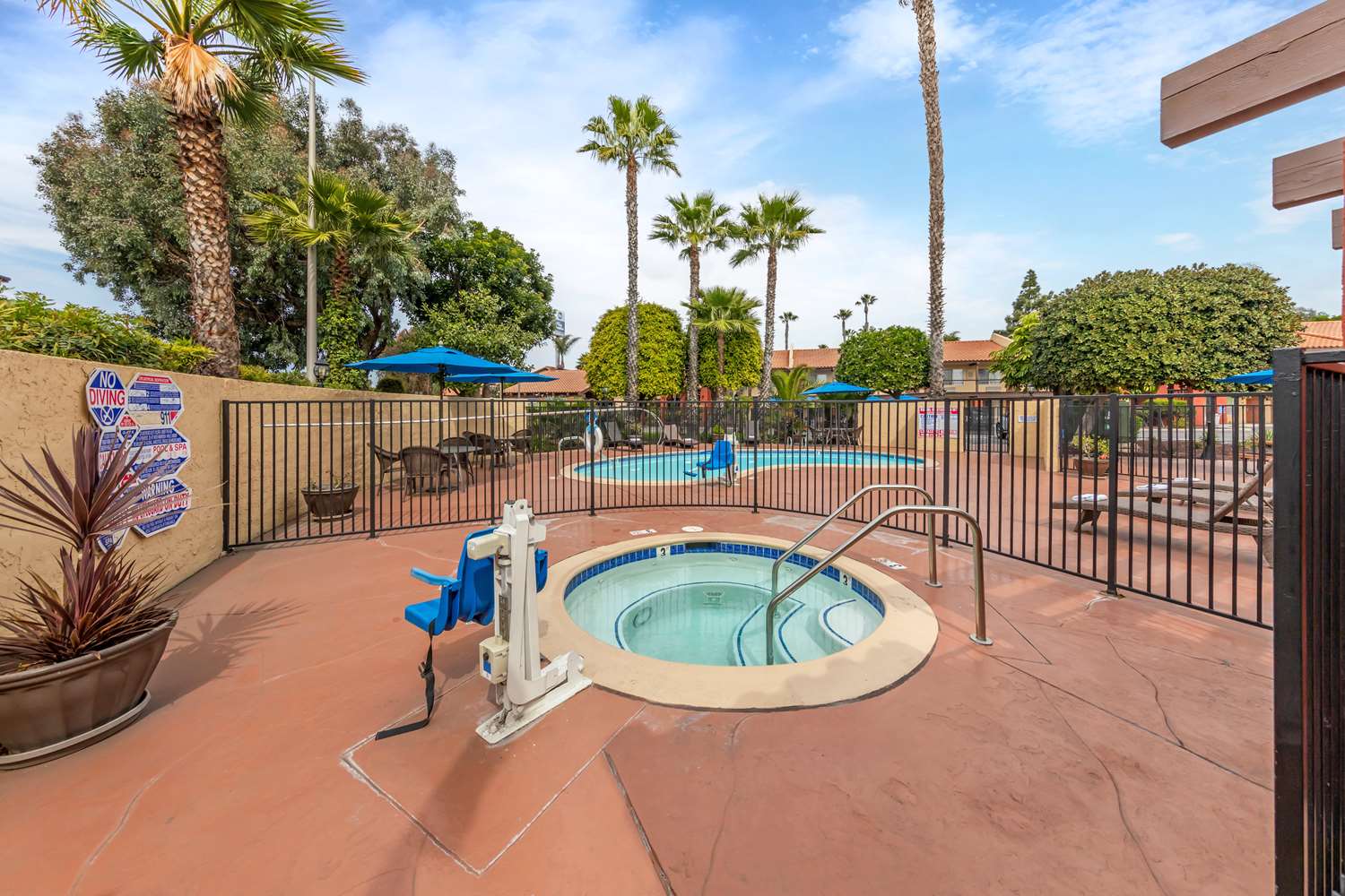 Фото Best Western Americana Inn