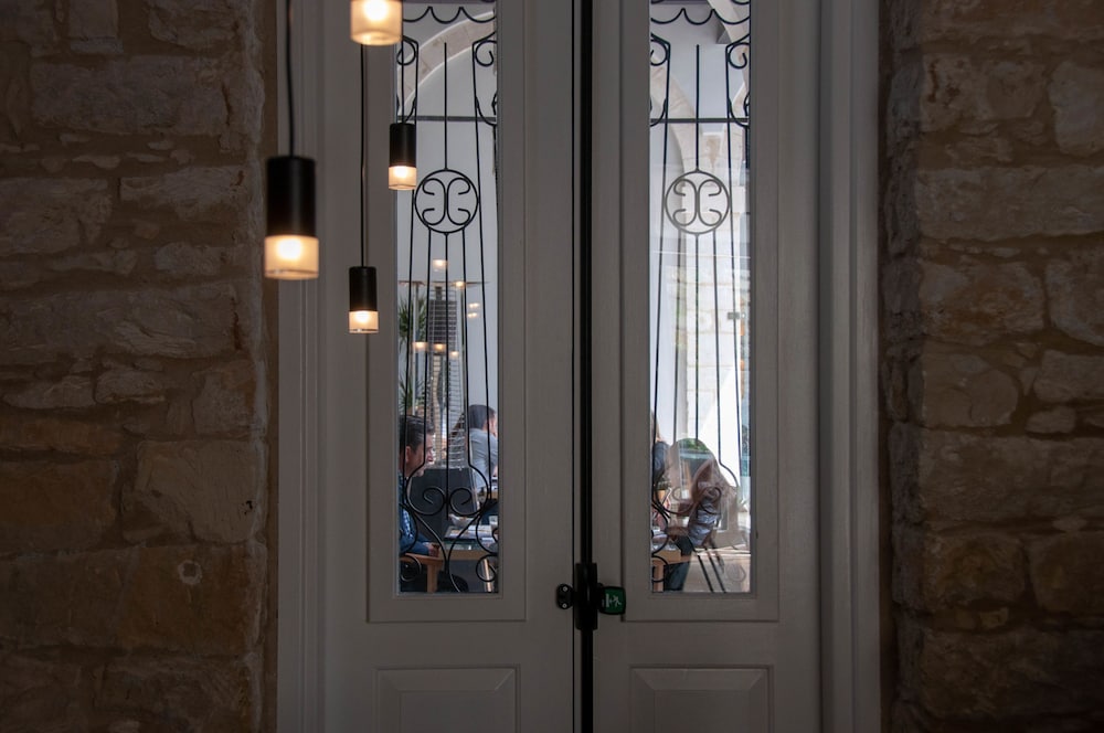 Фото S Paul Hotel