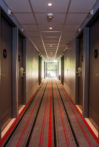 Гостиница Отель Inn Design Paris Saint Quentin в Рамбуйе