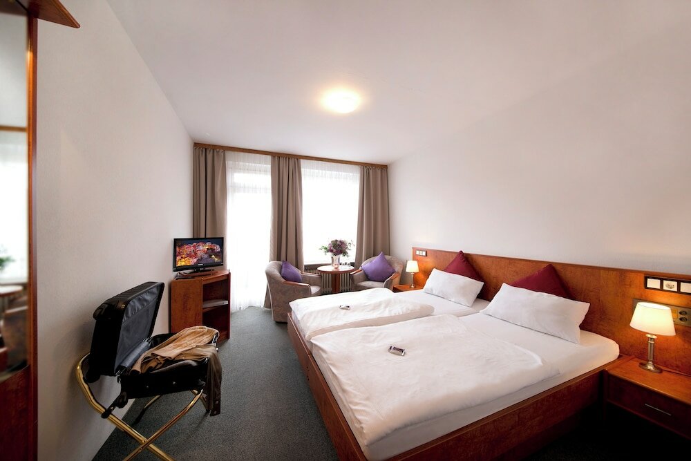 Фото Kneipp-Bund-Hotel Heikenberg