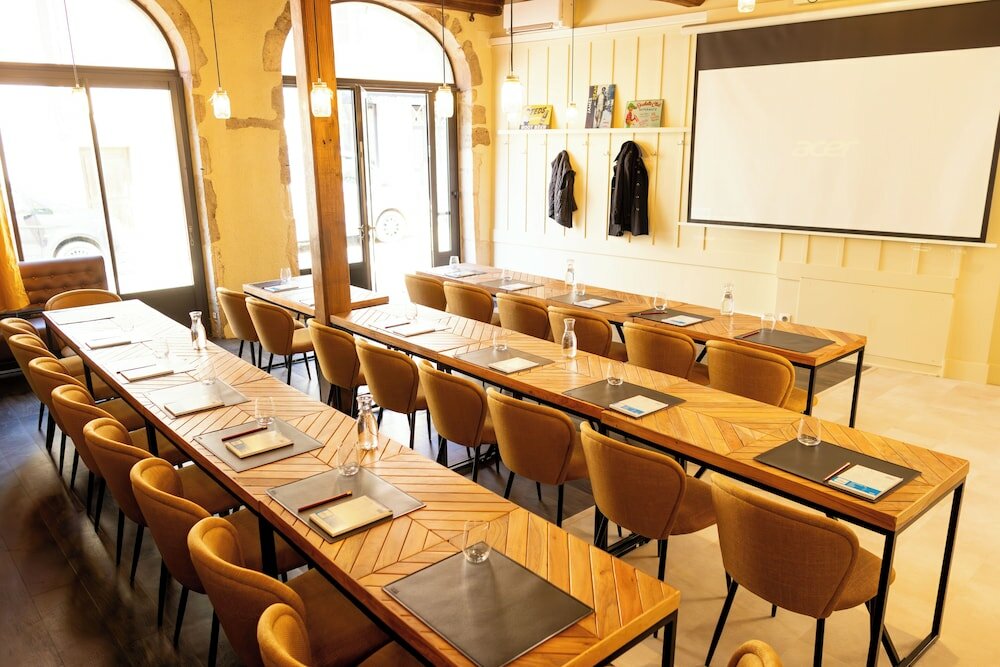 Фото Le Central Boutique Hotel