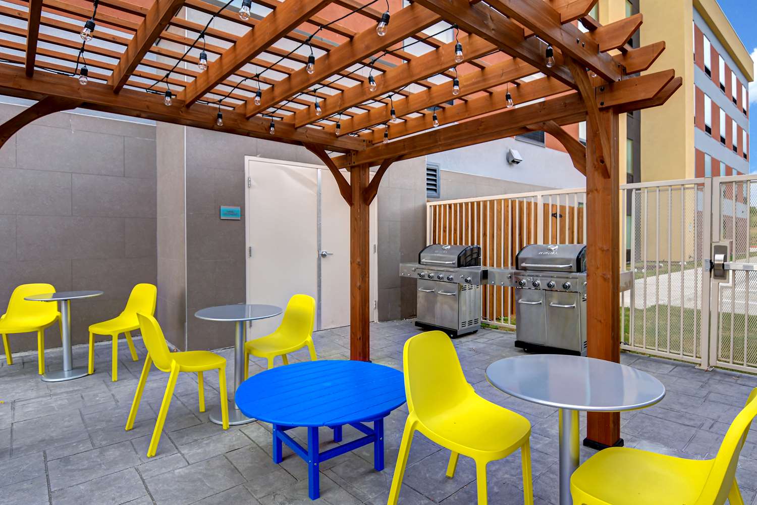 Фото Home2 Suites by Hilton North Plano Hwy 75