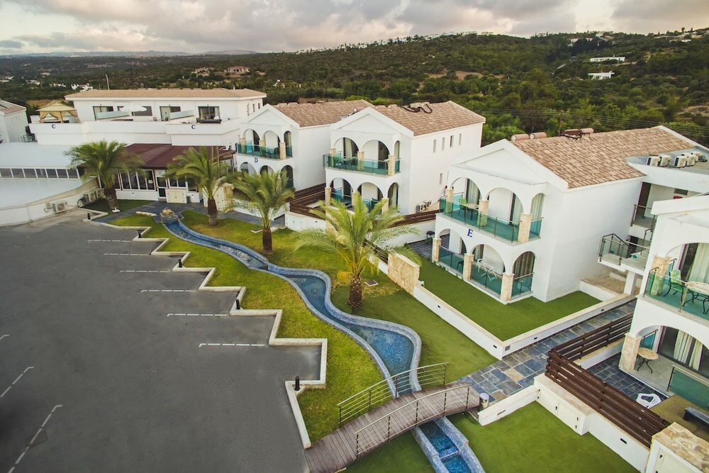 Фото Latchi Escape Hotel & Suites