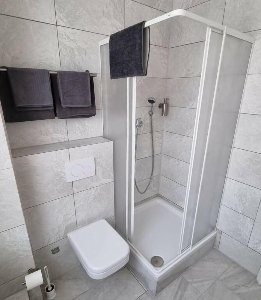 Фото Hotel Linda