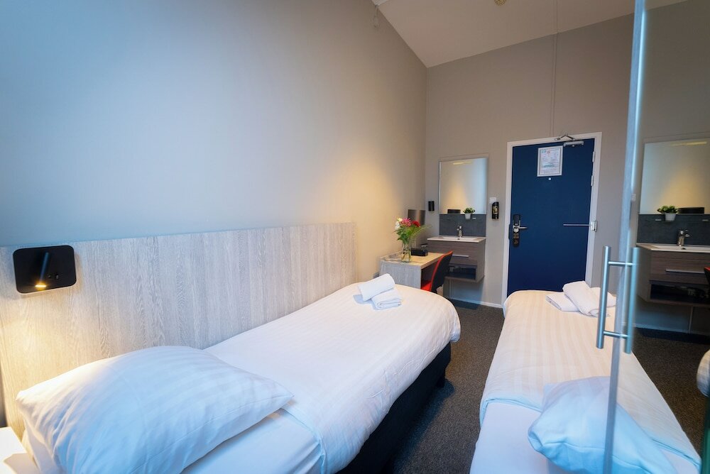 Фото Hotel Crown