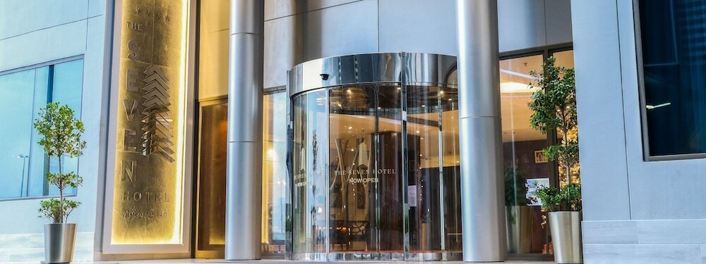 Фото The Seven Hotel