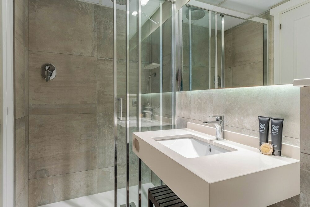 Фото Enjoybcn Colon Apartments