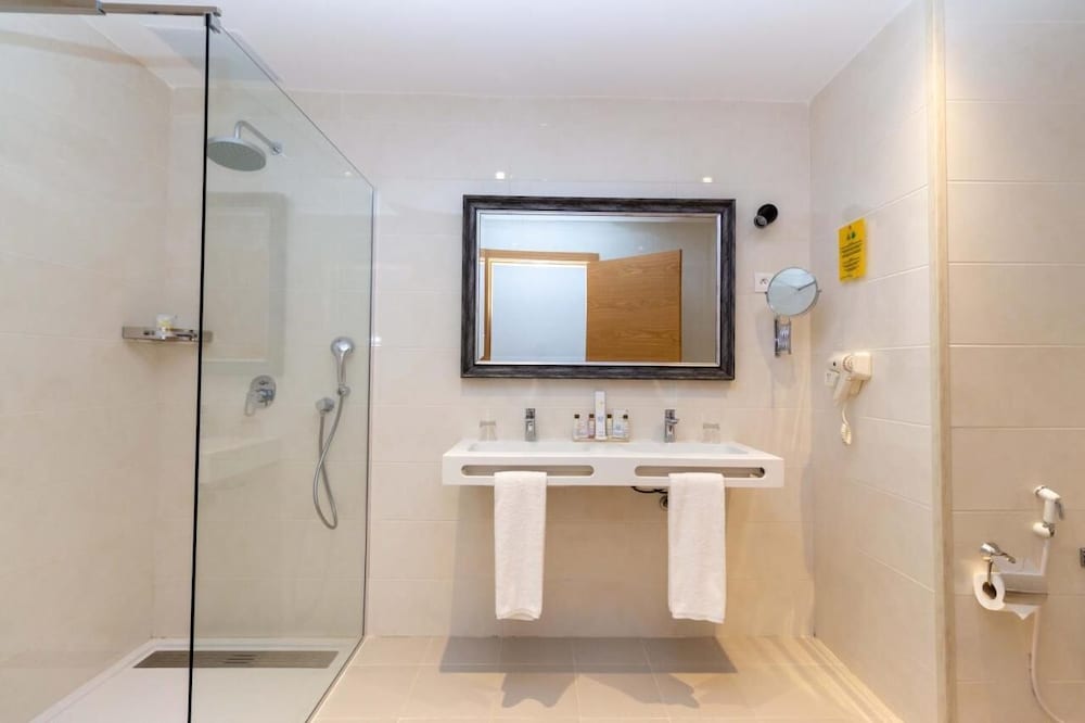 Фото Golden Tulip Opera Alger