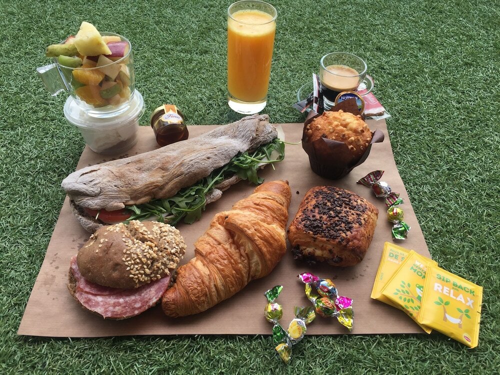 Фото The Athenians Art Apartments