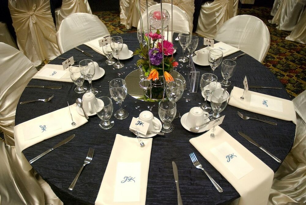 Фото Park West Inn