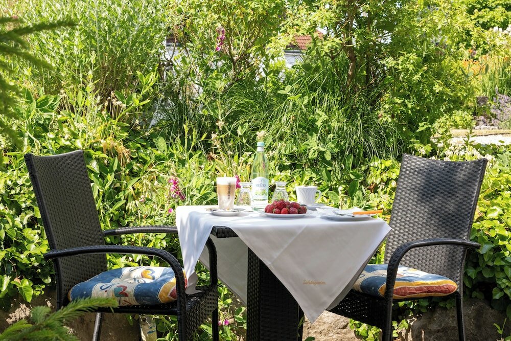 Фото Schöngarten Garni