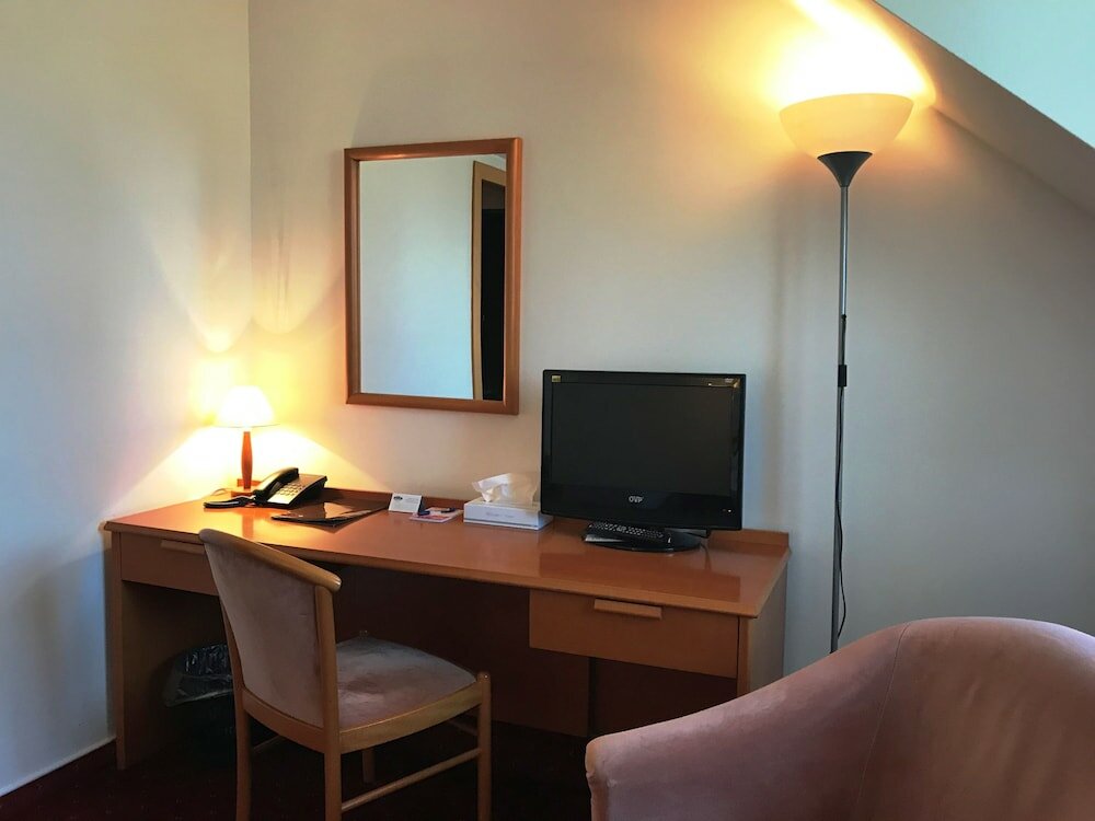 Фото Hotel Atrium