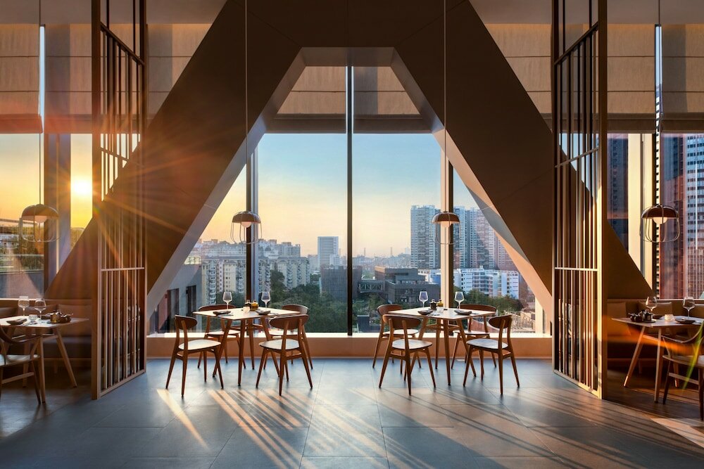 Фото New World Guangzhou Hotel