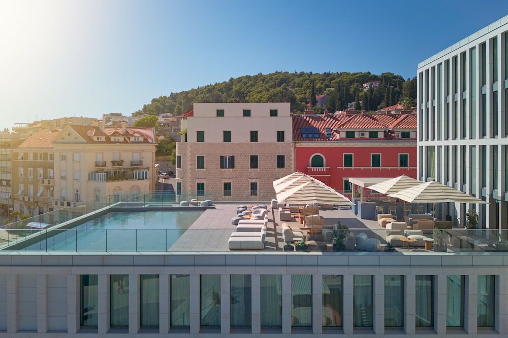 Фото Hotel Ambasador