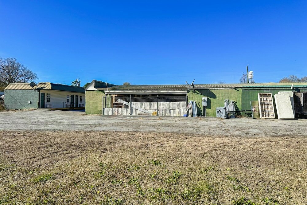 Фото Sparta Seven Motel by Oyo near Milledgeville