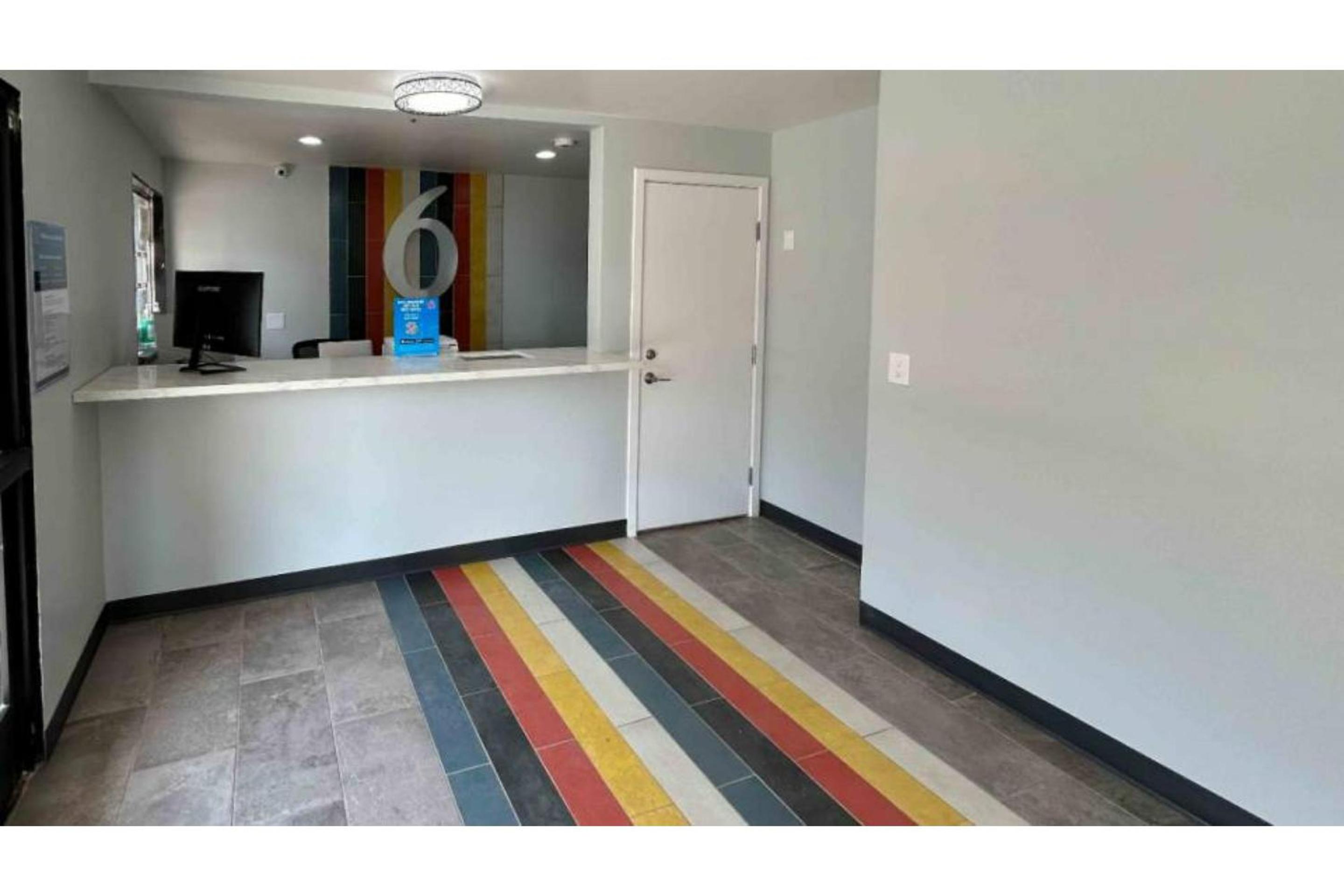 Фото Motel 6 Lake Elsinore, Ca