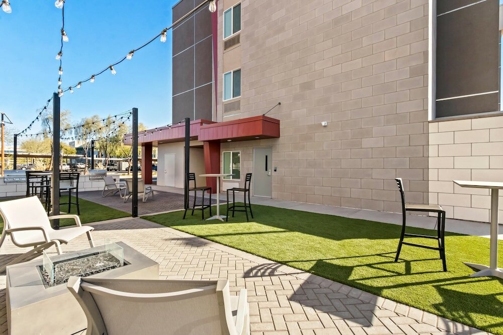 Фото Everhome Suites Chandler Phoenix Fashion Center