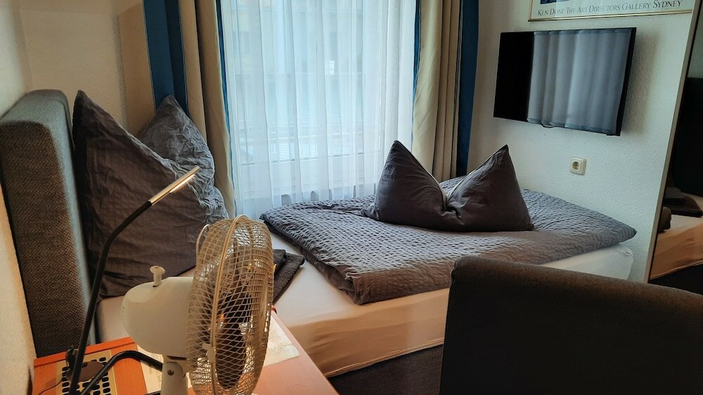 Фото Hotel Merlin