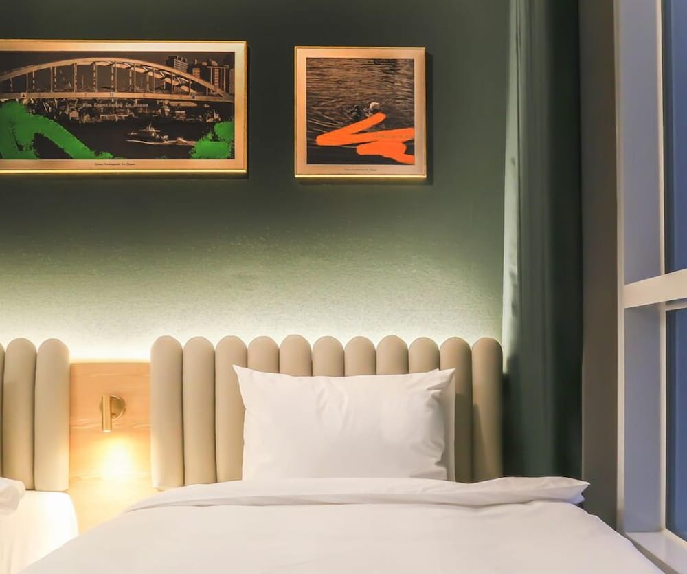 Фото Cotice The Bridge