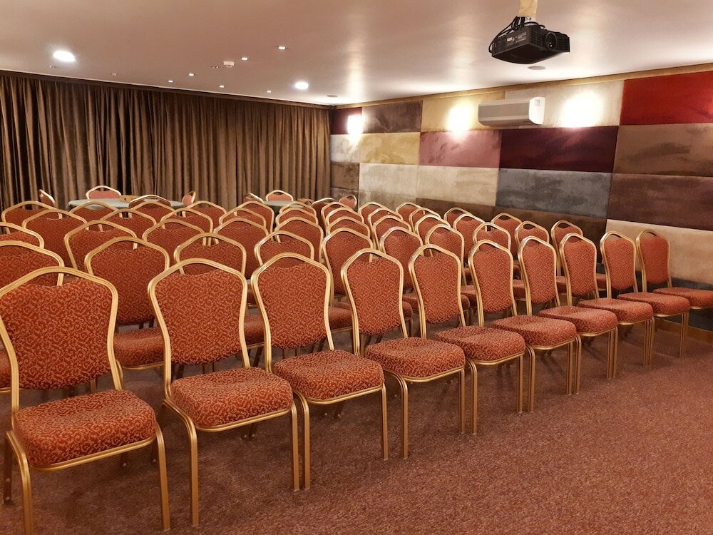 Фото Hotel Lazlakar