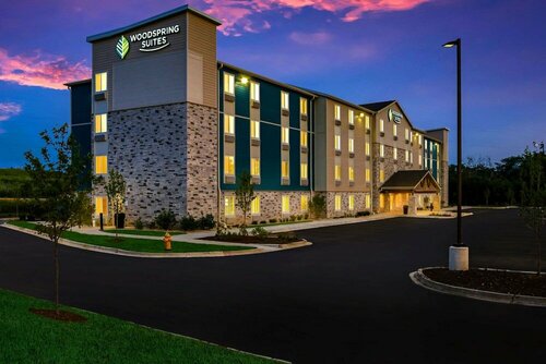 Гостиница WoodSpring Suites Chicago Addison в Элмхерсте