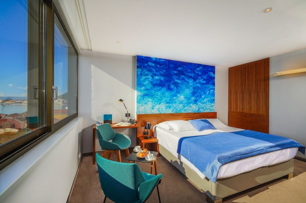 Фото Horizon Luxury Suites