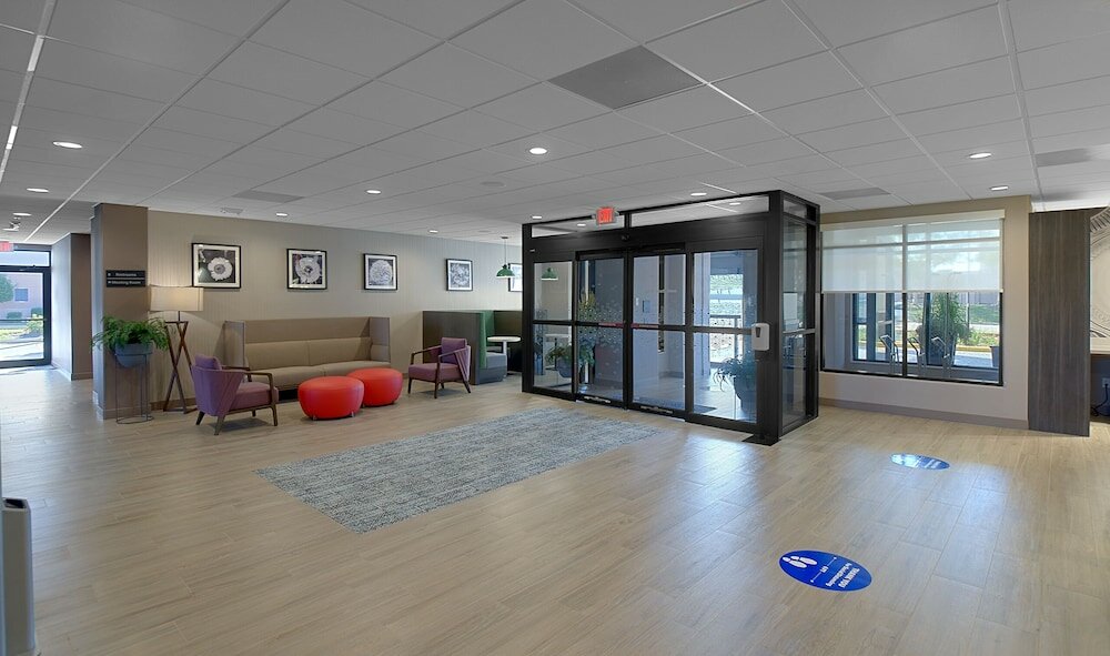 Фото Hampton Inn & Suites Houston-Cypress Station