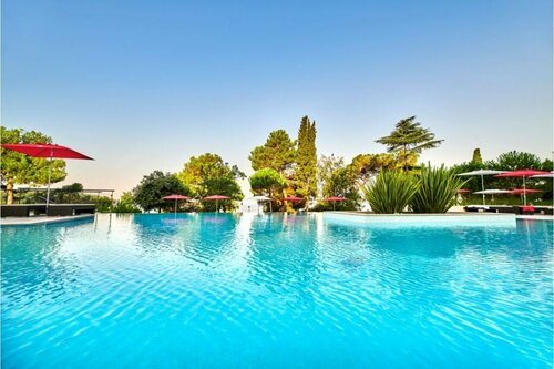 Внешний вид отеля Hotel Parentium Plava Laguna в Порече, фото 3