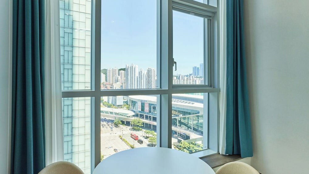 Фото Travelodge Suites Busan Centum