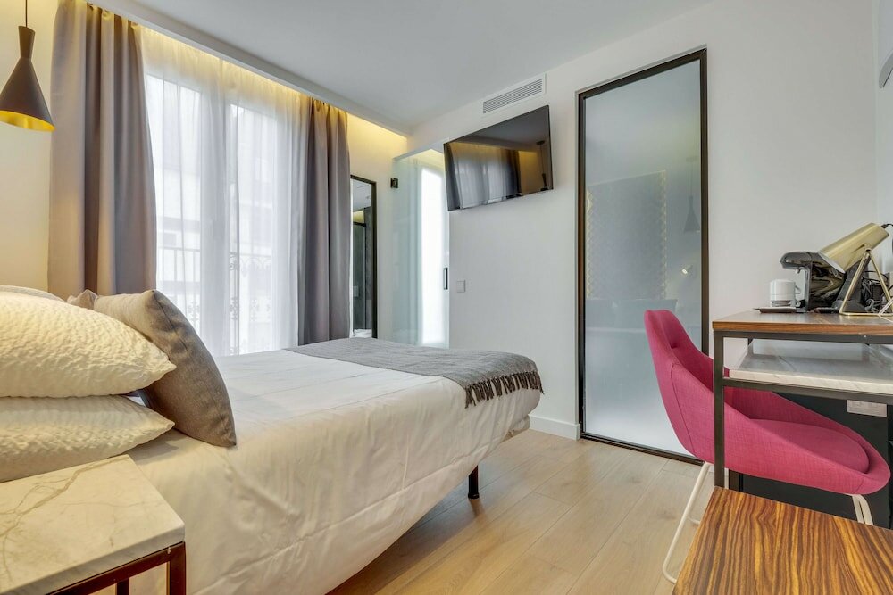 Фото Hotel Beauséjour